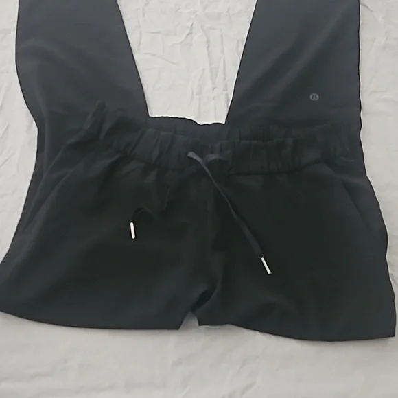 lululemon On the Fly 7/8 Pants Black - Picture 5 of 5